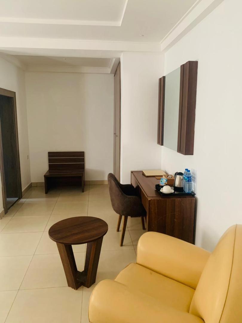 Swiss Pearl Continental Suite Wupa Buitenkant foto