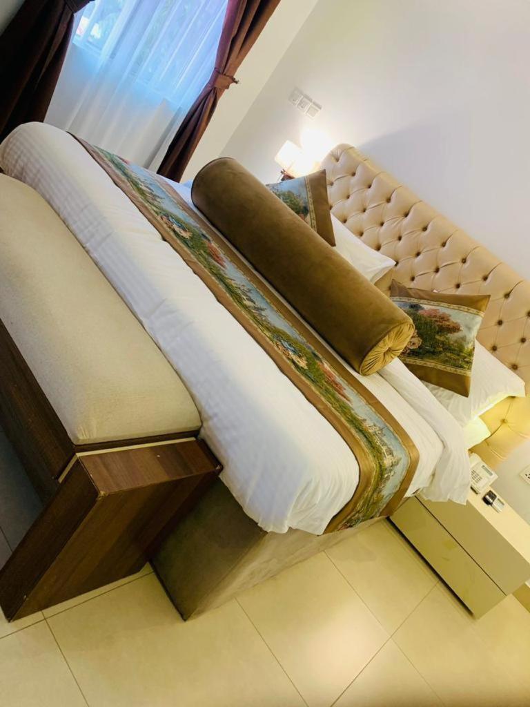 Swiss Pearl Continental Suite Wupa Buitenkant foto