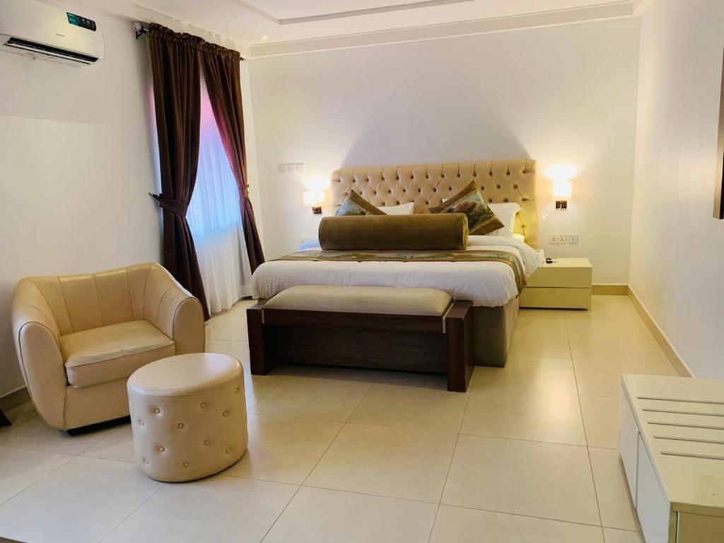 Swiss Pearl Continental Suite Wupa Buitenkant foto